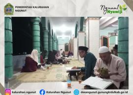 Puluhan Warga Ngunut Khidmat Ikuti Sema’an Al-Qur’an 30 Juz Bersama KH M Tohari
